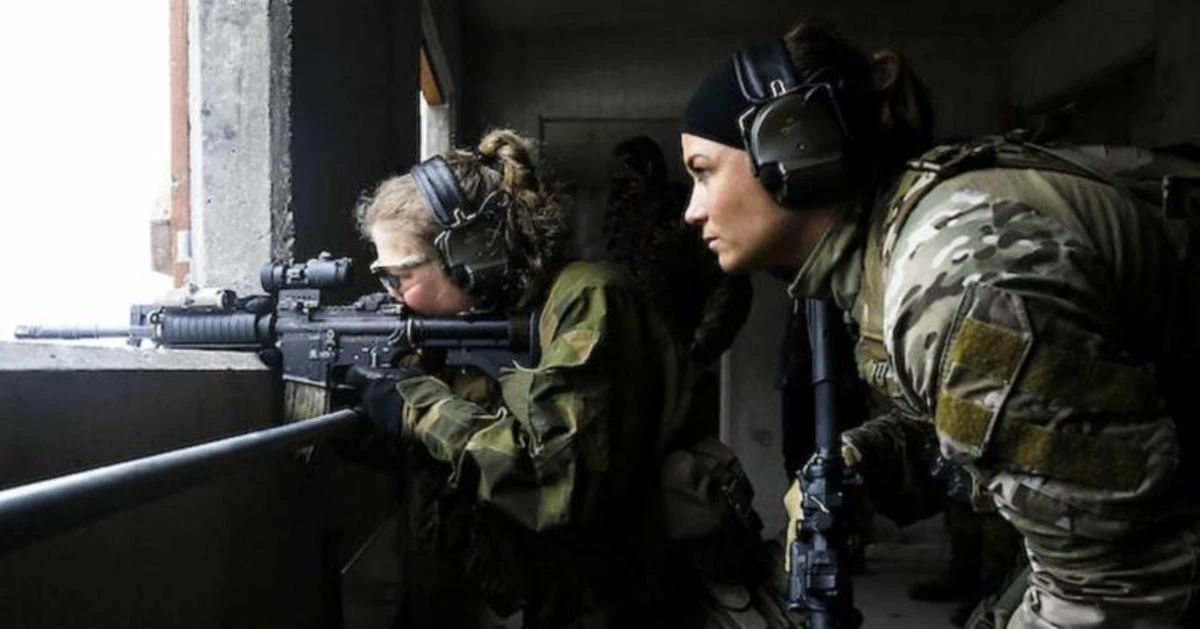 Jegertroppen: Η πρώτη «θηλυκή» μονάδα Ειδικών Δυνάμεων – Οι γυναίκες-κομάντο της Νορβηγίας (Εικόνες)